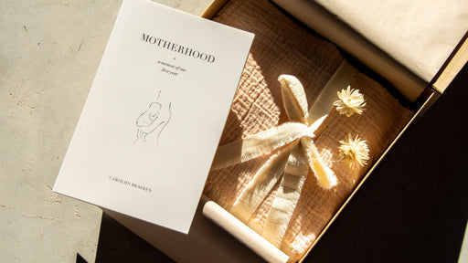 motherhood gift box with bycarolijn