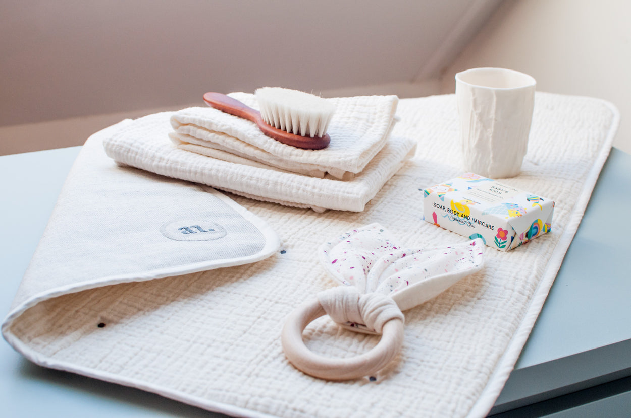 gift box - the newborn edition